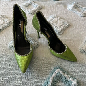 NWOB Voyette Luxury Heel